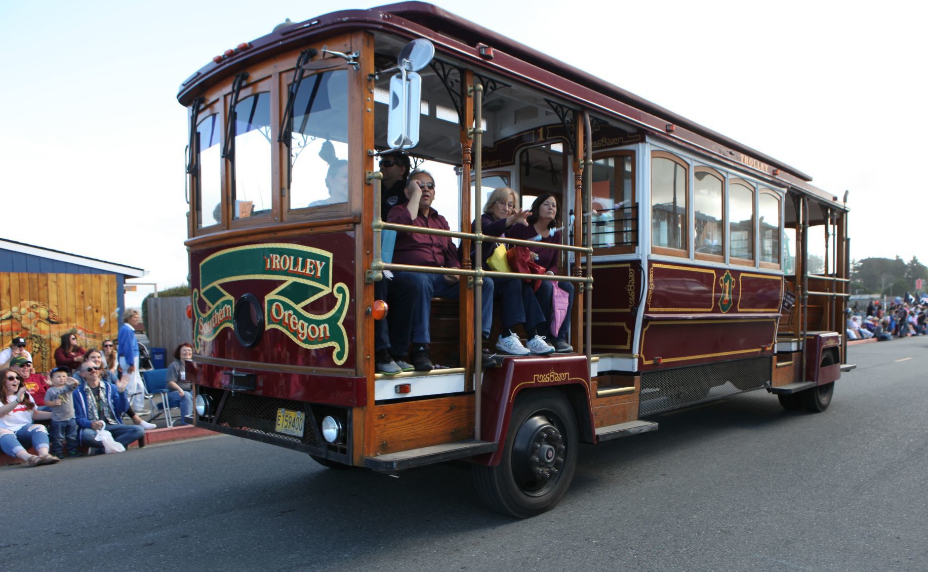 Cranberry Festival Parade - Bandon trolley